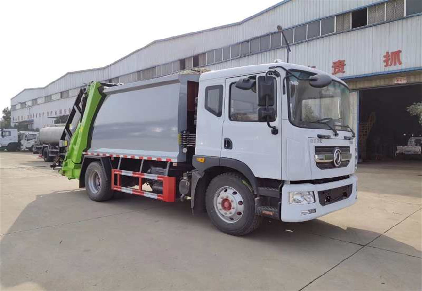 東風(fēng)D9垃圾車(chē)圖片