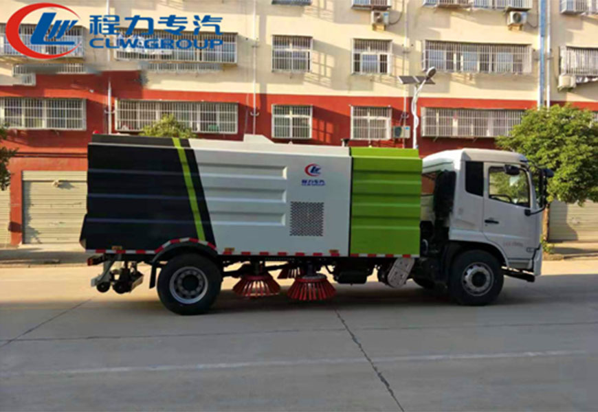 國六東風(fēng)天錦12方掃路車圖片