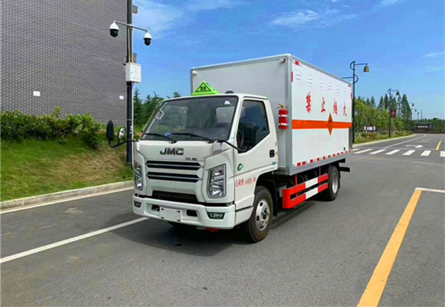 江鈴藍(lán)牌氣體廂式運(yùn)輸車(chē)