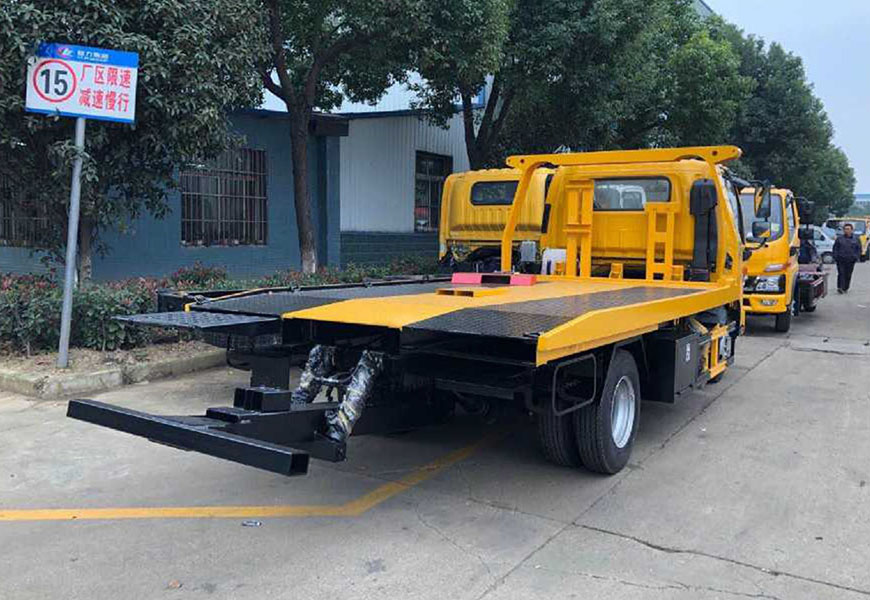 國(guó)六江淮駿鈴V5一拖二平板清障車(chē)