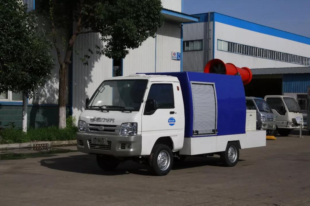 程力新能源人工智能搶險(xiǎn)救援車(chē)首批訂單圓滿(mǎn)交車(chē)，為國(guó)家電網(wǎng)提供一流產(chǎn)品